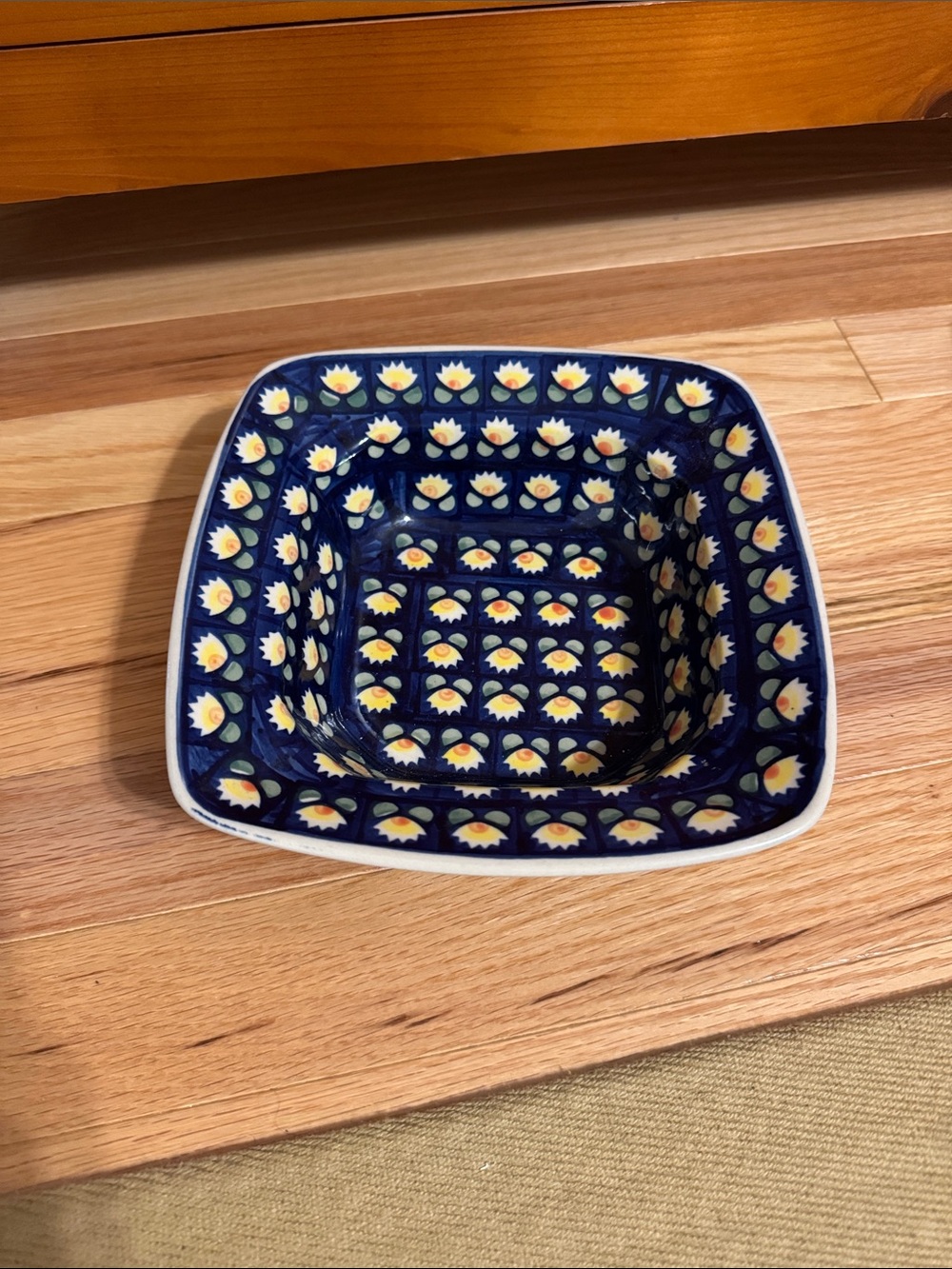 Polish Pottery appetizer bowl, Waterlily